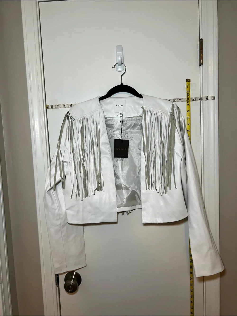 Le Lis NWT White Fun Fringe Faux Leather Cropped Jacket V Back Detail